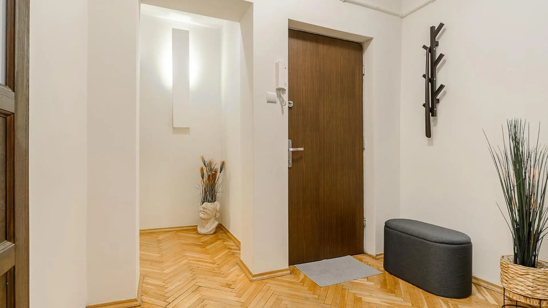 Lumina Duplex Apartment In Old Town Warsaw Poland