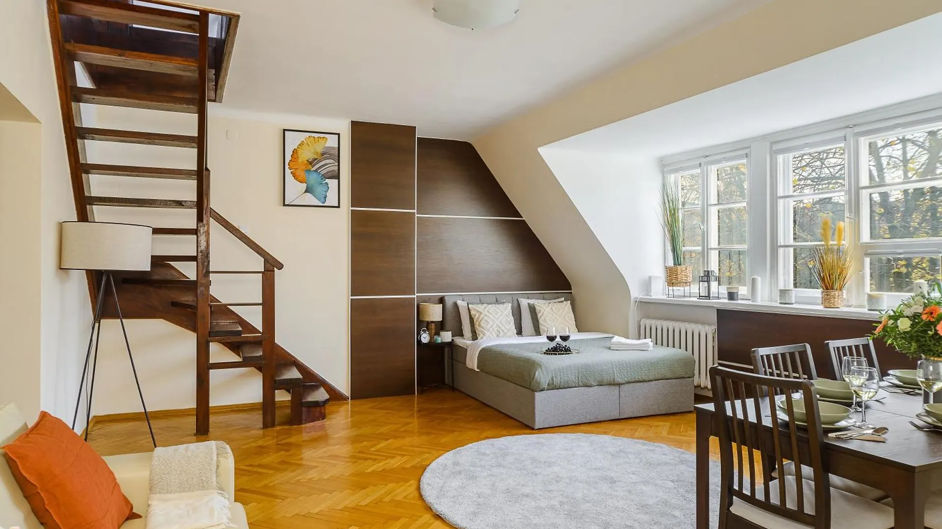 Lumina Duplex Apartment In Old Town Warsaw
