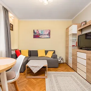 Apartament Aleja Wojska Polskiego 35 By Homeprime, Warszawa